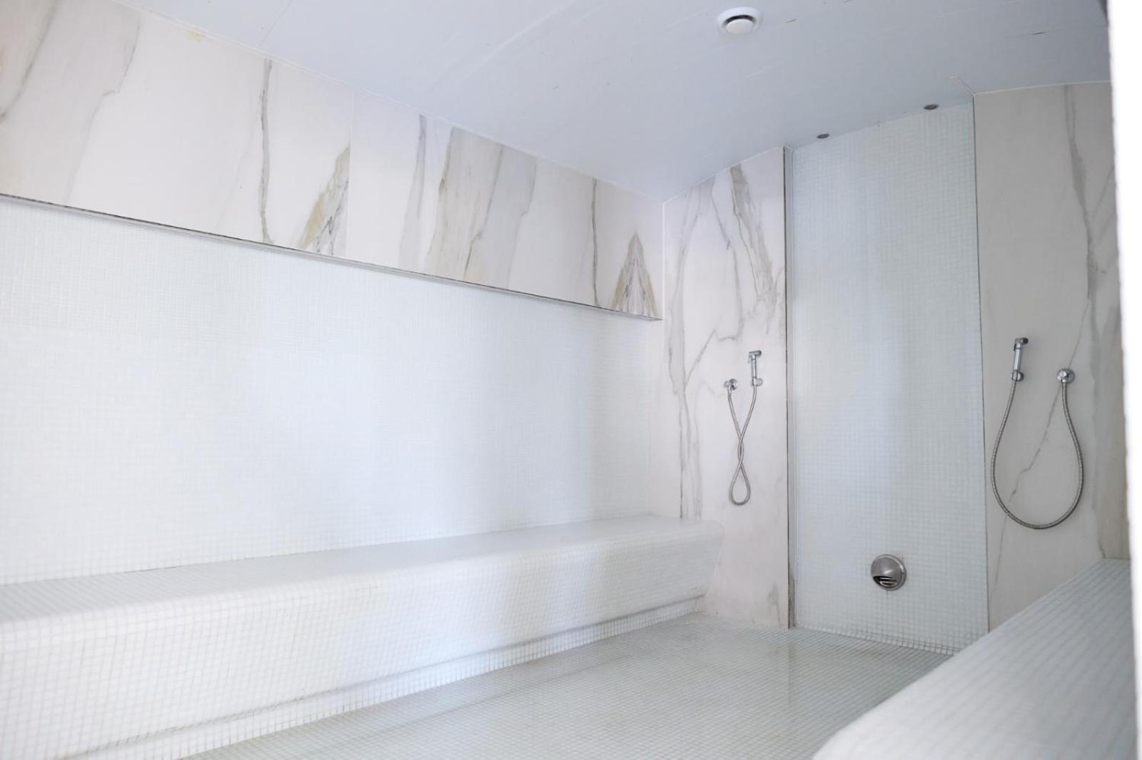 Evelyn'S Apartment Spa&Pool Beach Resort Mamaia Esterno foto