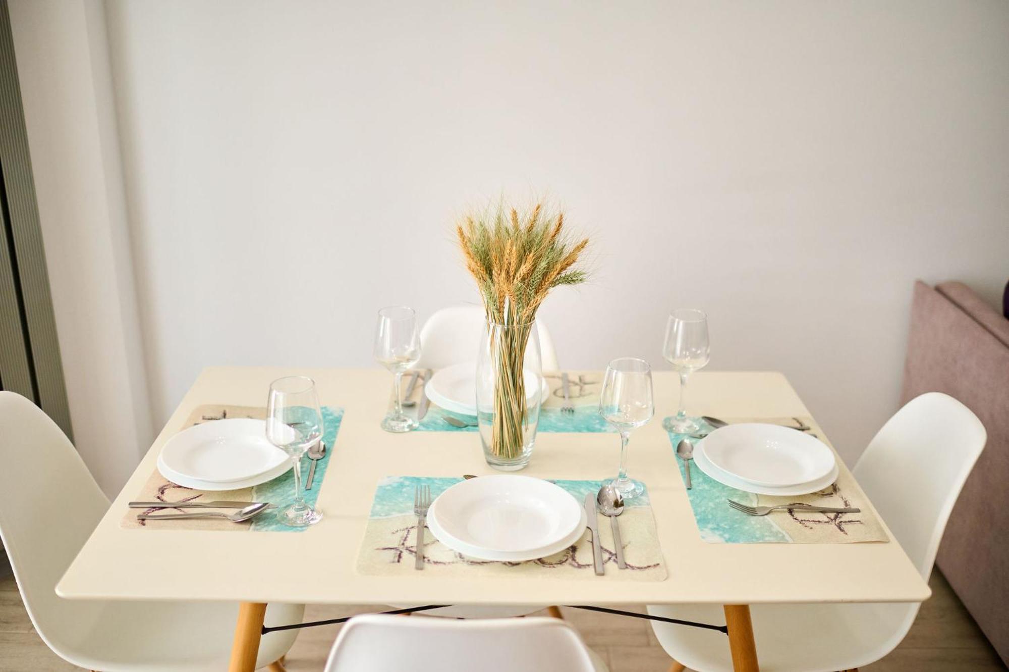 Evelyn'S Apartment Spa&Pool Beach Resort Mamaia Esterno foto