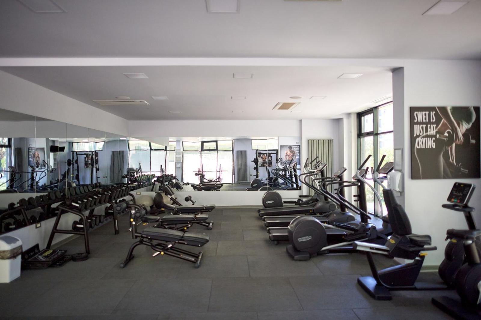 Evelyn'S Apartment Spa&Pool Beach Resort Mamaia Esterno foto