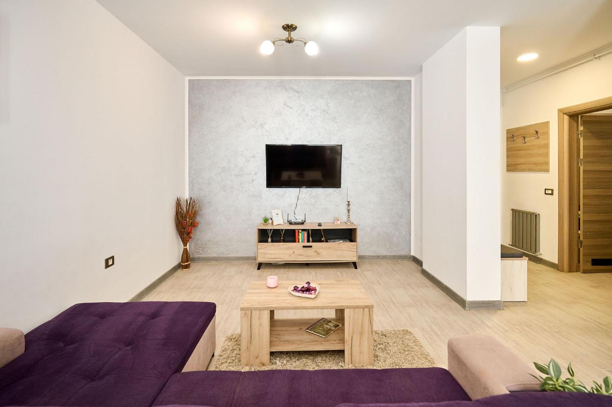 Evelyn'S Apartment Spa&Pool Beach Resort Mamaia Esterno foto