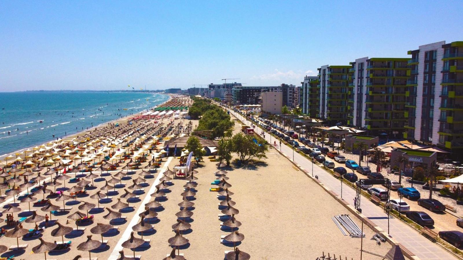 Evelyn'S Apartment Spa&Pool Beach Resort Mamaia Esterno foto