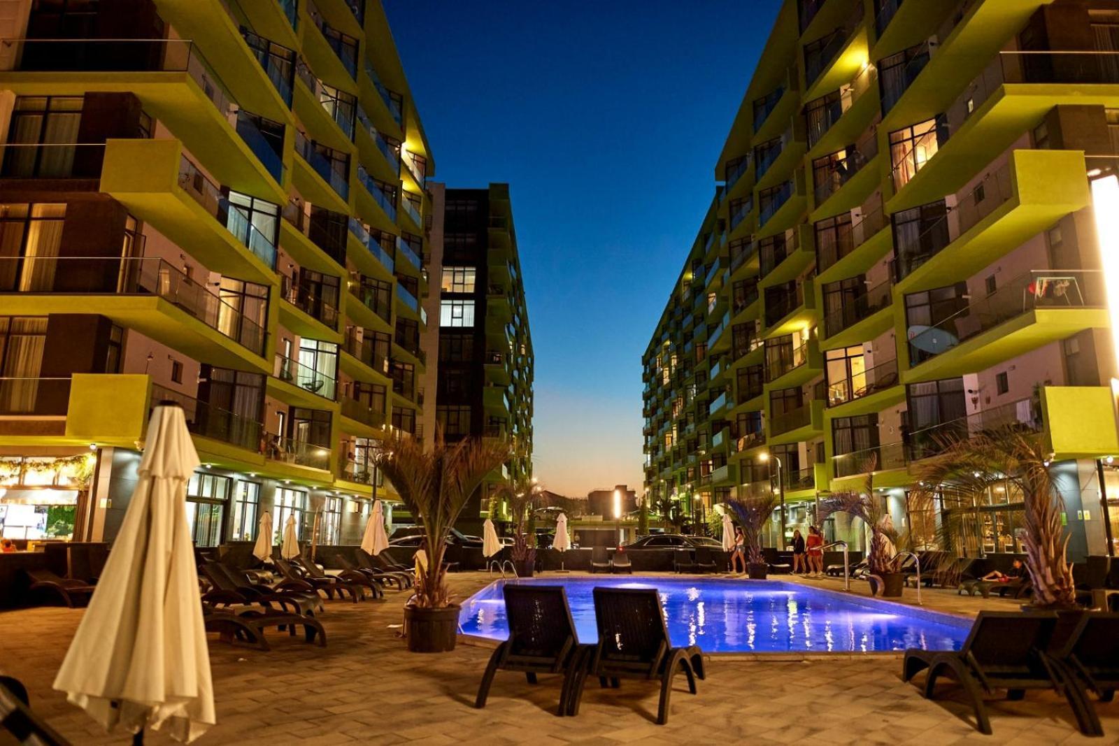 Evelyn'S Apartment Spa&Pool Beach Resort Mamaia Esterno foto