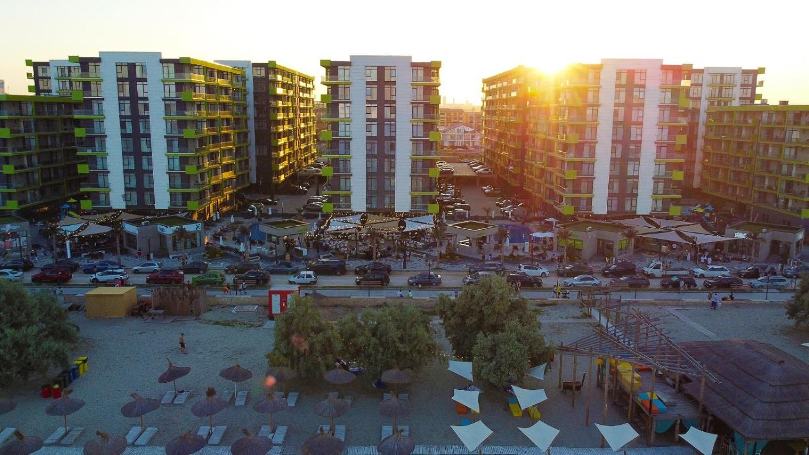 Evelyn'S Apartment Spa&Pool Beach Resort Mamaia Esterno foto