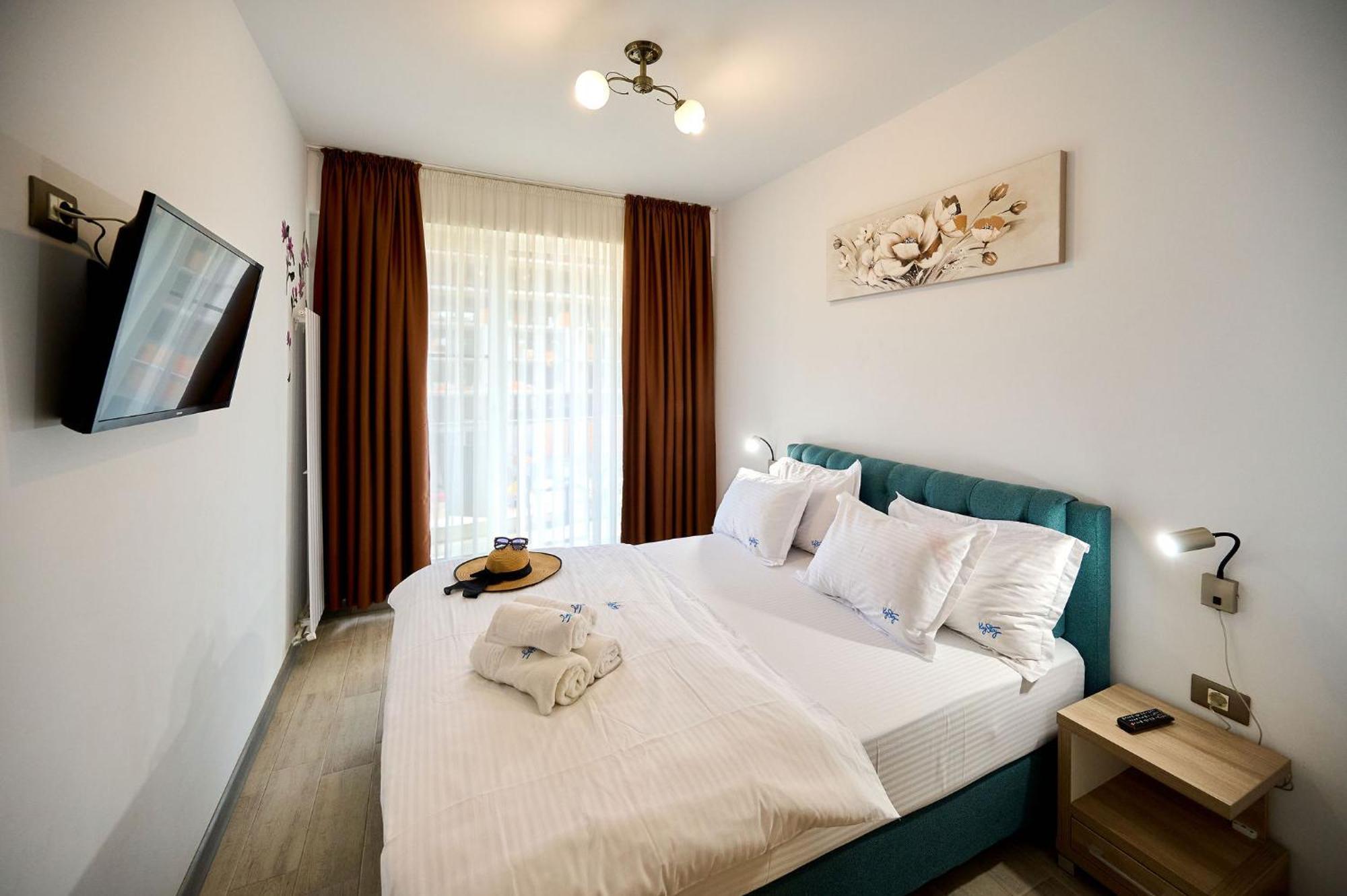Evelyn'S Apartment Spa&Pool Beach Resort Mamaia Esterno foto