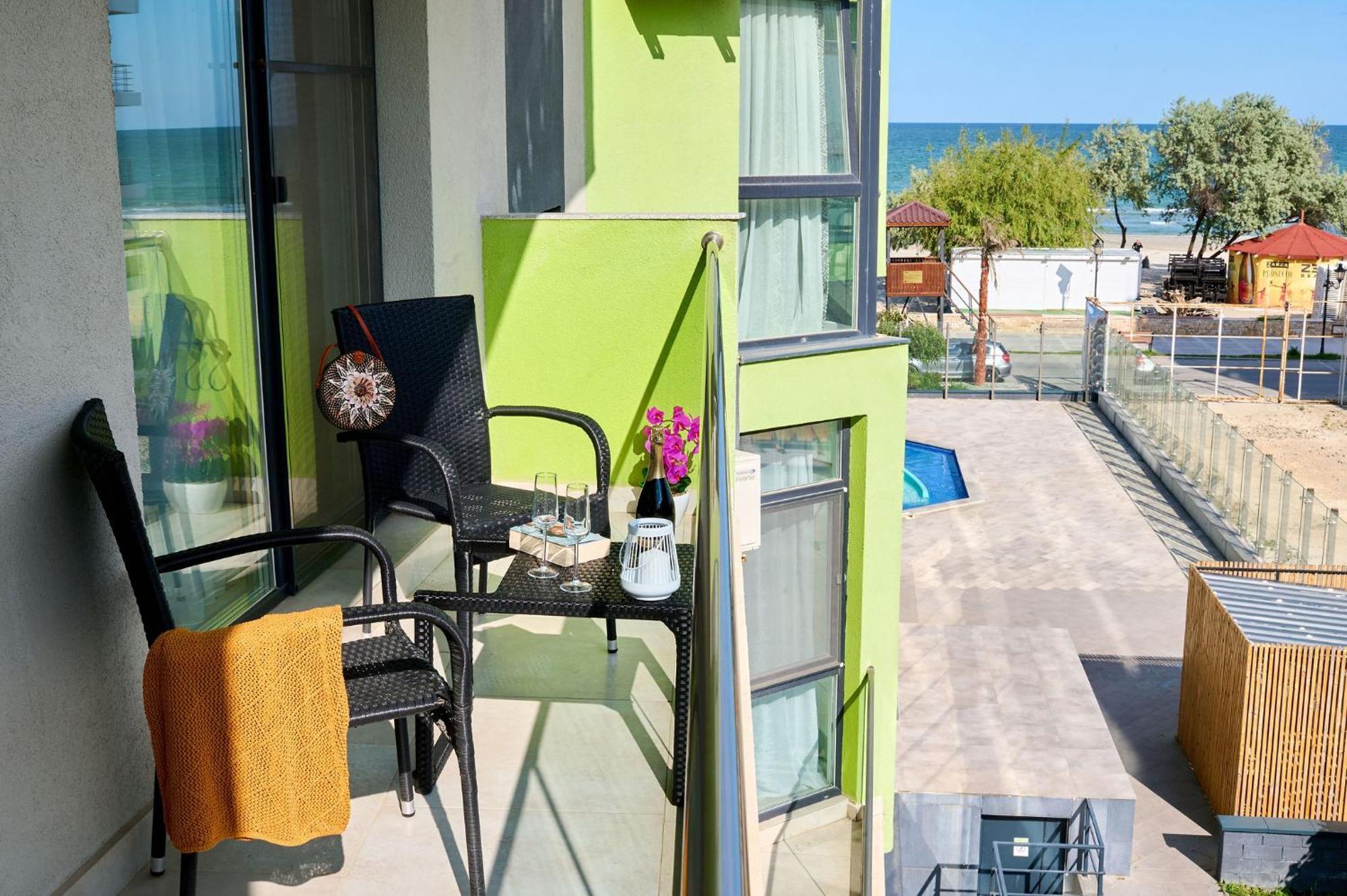 Evelyn'S Apartment Spa&Pool Beach Resort Mamaia Esterno foto